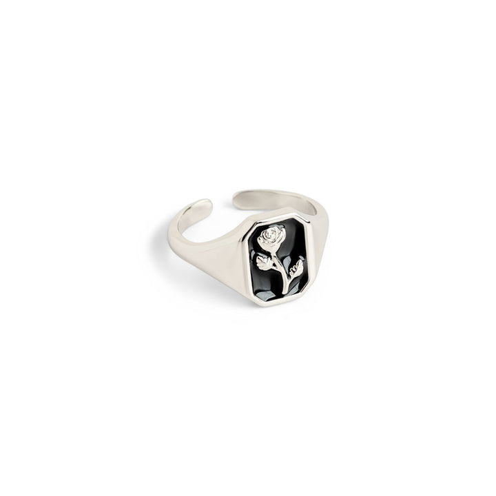 Black Rose Ring
