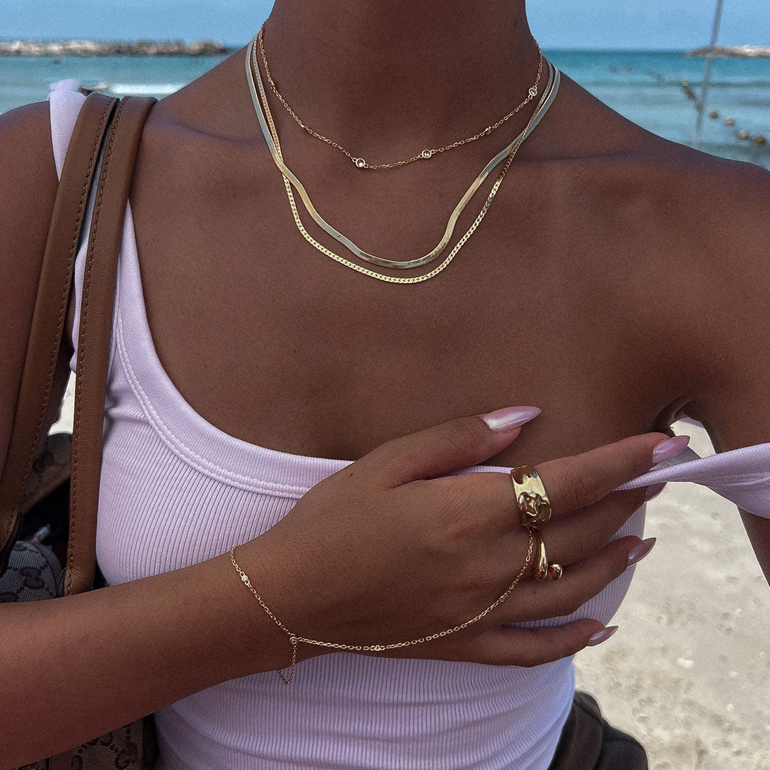 Alice Necklace