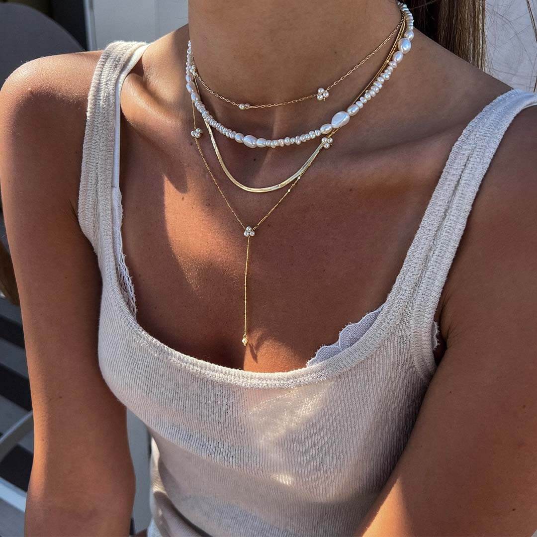 Lily Necklace