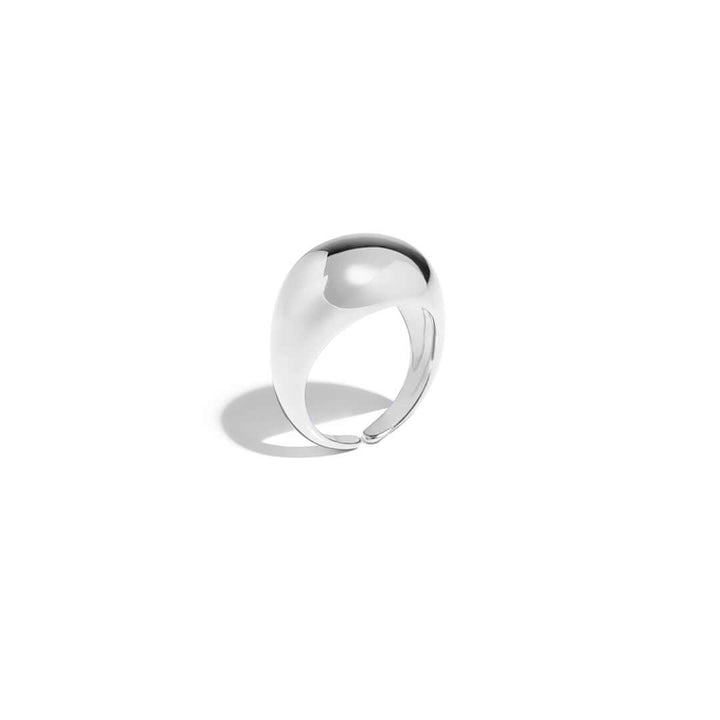 Stylish Olive Ring featuring a bold teardrop shape, perfect for a trend-forward statement.