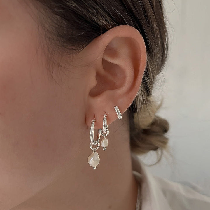 Tiny Pearl Earrings 925 - Shani Jacobi Jewelry